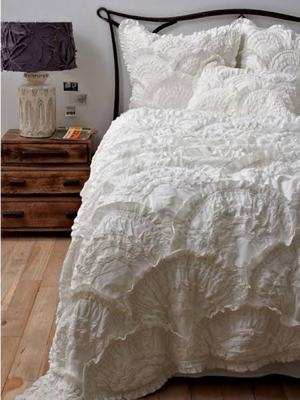 Anthropologie Rivulets Queen Quilt Set — Cream White